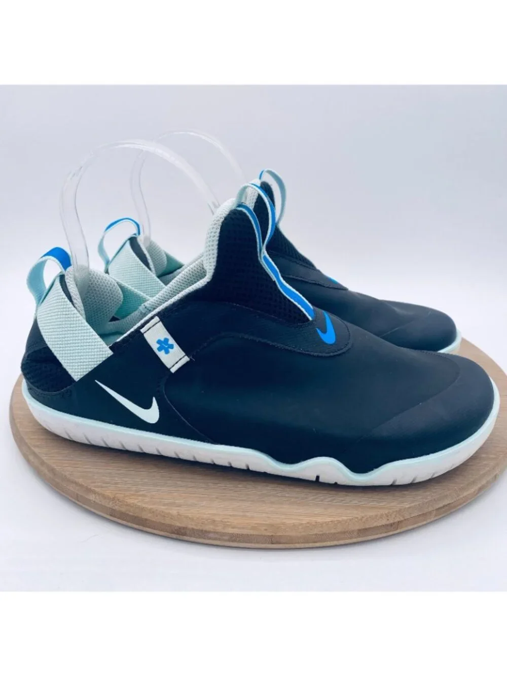 Nike Air Zoom Pulse Mens Shoes 7 Black Blue Athletic Nursing Sneakers